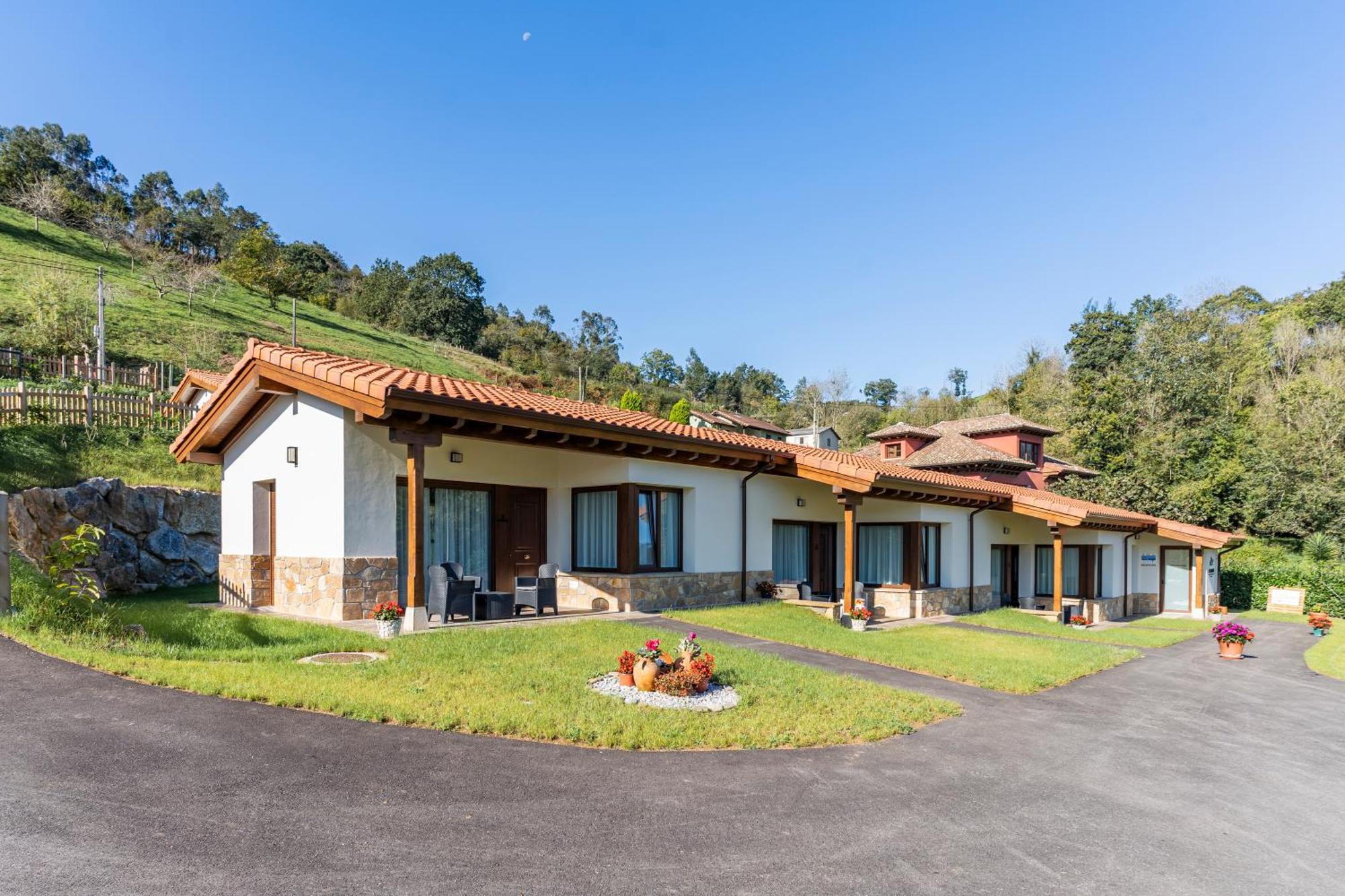 Apartamentos Cuetumerin Onís 외부 사진